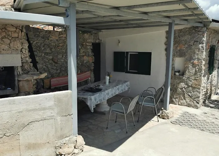 Kuca Paradise- Robinson Dom wakacyjny Murter